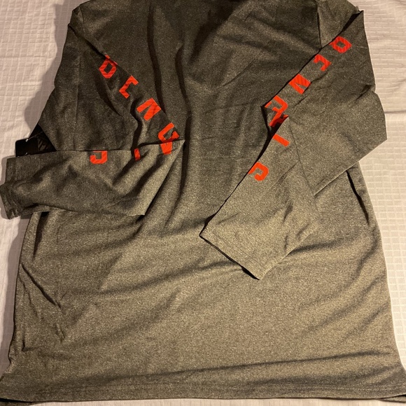 Men’s Bengals shirt - Picture 2 of 2